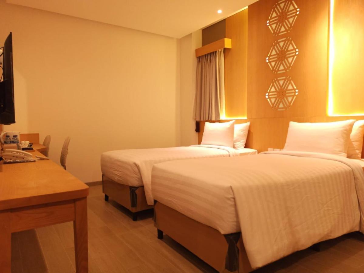 Unuma Hotel Джакарта Екстериор снимка