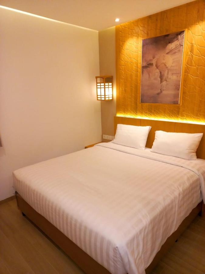 Unuma Hotel Джакарта Екстериор снимка