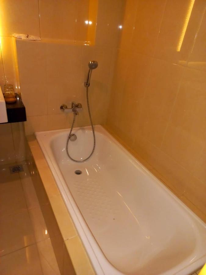 Unuma Hotel Джакарта Екстериор снимка