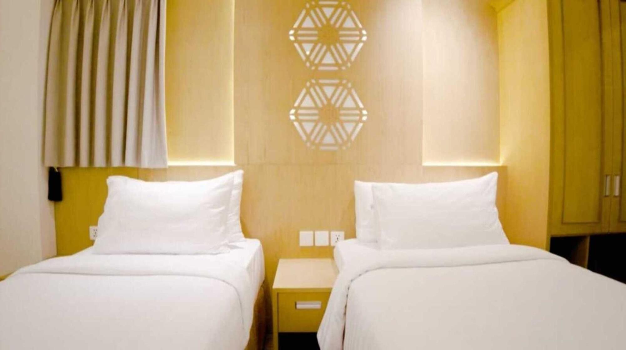 Unuma Hotel Джакарта Екстериор снимка